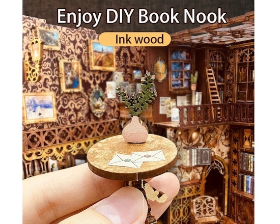 Book nook LIBRARY miniature on the bookshelf - Shop